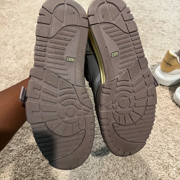 Nikes - Picture 3 of 3